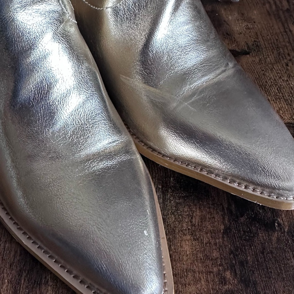 Gold Cowgirls Boots